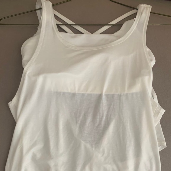 Lulu lemon white tank top with attached padded bra - Picture 1 of 2